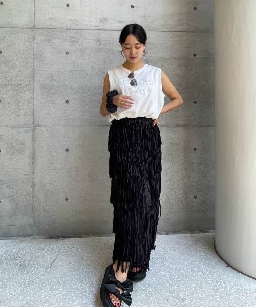 ENIM BY VICKY(エニムバイビッキー)の「刺繍ロゴバルーンノースリプルオーバー《洗濯機で洗える》(Tシャツ/カットソー・レディース・ブラック/ホワイト・M)」の17枚目の写真