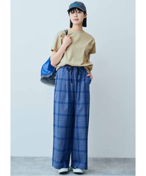 THREE FIFTY STANDARD（スリーフィフティースタンダード）の「ＴＨＲＥＥ　ＦＩＦＴＹ　ＳＴＡＮＤＡＲＤ　汗じみ軽減加工をほどこしたフレンチスリーブＴシャツ（Tシャツ/カットソー・レディース・ブルー/チャコールグレー/ベージュ・LARGE/MEDIUM）」の4枚目の写真