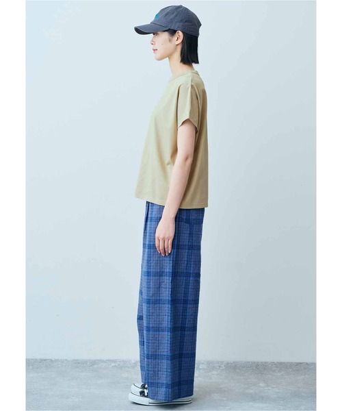 THREE FIFTY STANDARD（スリーフィフティースタンダード）の「ＴＨＲＥＥ　ＦＩＦＴＹ　ＳＴＡＮＤＡＲＤ　汗じみ軽減加工をほどこしたフレンチスリーブＴシャツ（Tシャツ/カットソー・レディース・ブルー/チャコールグレー/ベージュ・LARGE/MEDIUM）」の8枚目の写真
