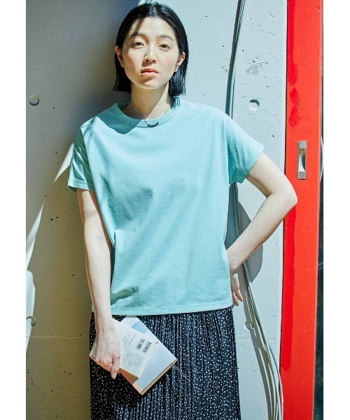 THREE FIFTY STANDARD（スリーフィフティースタンダード）の「ＴＨＲＥＥ　ＦＩＦＴＹ　ＳＴＡＮＤＡＲＤ　汗じみ軽減加工をほどこしたフレンチスリーブＴシャツ（Tシャツ/カットソー・レディース・ブルー/チャコールグレー/ベージュ・LARGE/MEDIUM）」の15枚目の写真