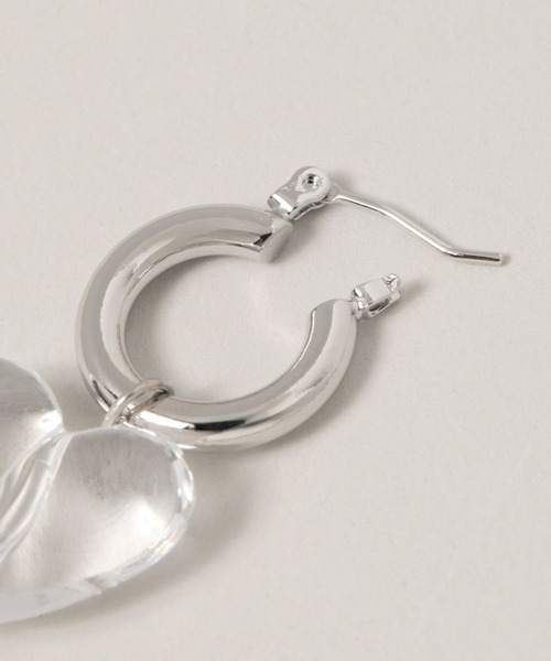 RAGEBLUE(レイジブルー)の「クリアハートピアス(ピアス(両耳用)・レディース・その他・FREE)」の5枚目の写真