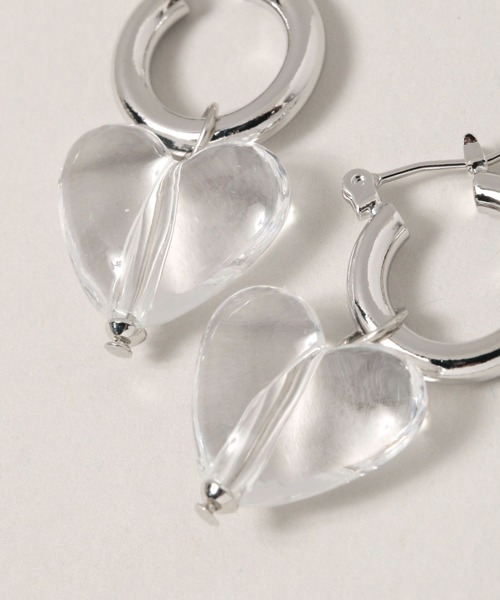 RAGEBLUE(レイジブルー)の「クリアハートピアス(ピアス(両耳用)・レディース・その他・FREE)」の4枚目の写真