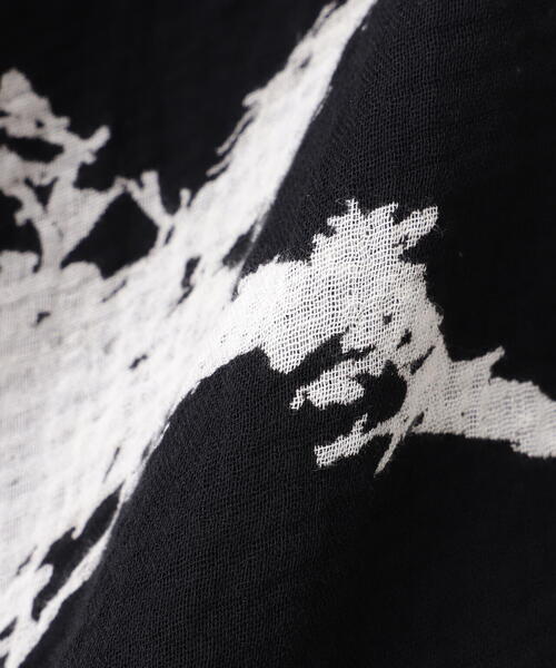 KMRii（ケムリ）の「KMRii/ケムリ/Cross Long Gown（カーディガン/ボレロ・レディース・ブラック・F）」の3枚目の写真