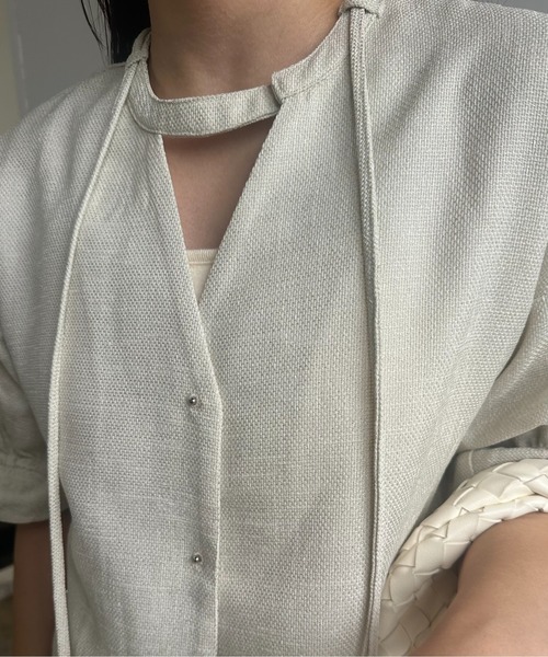 lawgy(ラウジー)の「string pin sleeve gather jacket tops / ストリングピンスリーブギャザージャケットトップス(その他トップス・レディース・ベージュ/ホワイト・FREE)」の12枚目の写真