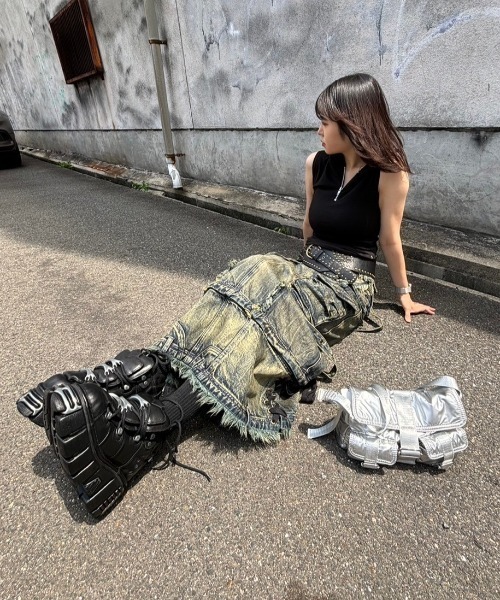 XU（エックスユー）の「ストリートファッション XU エックスユー metallic belt pocket bag メタリックベルトポケットバッグ ハンドバッグ ショルダーバッグ カバン 鞄 韓国ファッション 韓国ストリート（ショルダーバッグ・メンズ・シルバー/ブラック・ONE SIZE）」の15枚目の写真