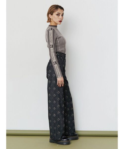 EVRIS(エヴリス)の「ロゴラインタートルニットトップス(ニット/セーター・レディース・ブラウン/ピンク/ブラック/ホワイト・FREE)」の18枚目の写真