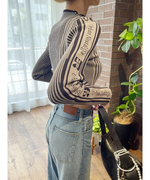 EVRIS(エヴリス)の「ロゴラインタートルニットトップス(ニット/セーター・レディース・ブラウン/ピンク/ブラック/ホワイト・FREE)」の6枚目の写真