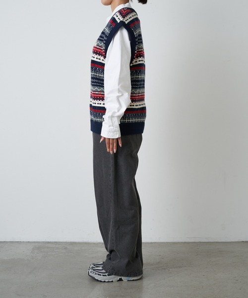 GEVACO(ゲバコ)の「【GEVACO / ゲバコ】フェアアイルVネックニットベスト(ベスト・メンズ・グリーン/ネイビー/ブラウン・LARGE/MEDIUM/SMALL)」の20枚目の写真