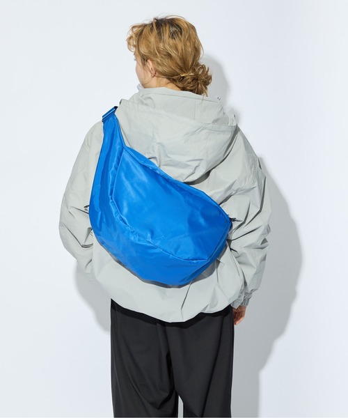 meltum(メルタム)の「【ZOZO限定】ROUND SHOULDER BAG(ショルダーバッグ・メンズ・ブラック/ブルー/オリーブ/アイボリー・FREE)」の10枚目の写真