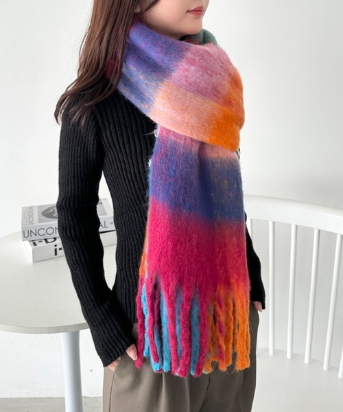 CLEA(クレア)の「マルチチェックボリュームフリンジマフラー(マフラー・レディース・オレンジ/イエロー/ブラウン/ブルー/ミント/ピンク/ライトピンク/パープル・FREE)」の16枚目の写真