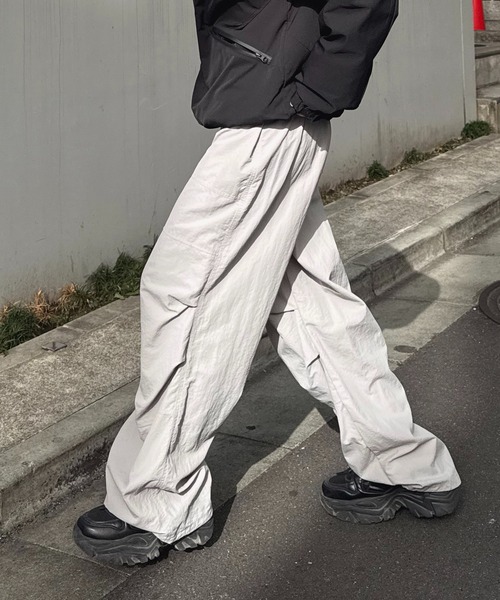 25SS ナイロンジップカーゴパンツ　今期新品 unm240156_2_col4.jpg?fitin=720:720