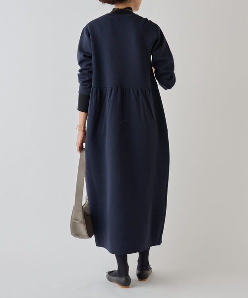 BEARDSLEY（ビアズリー）の「バイカラーニットワンピース（ワンピース・レディース・キャメル/ネイビー・FREE）」の5枚目の写真