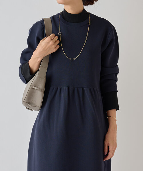 BEARDSLEY（ビアズリー）の「バイカラーニットワンピース（ワンピース・レディース・キャメル/ネイビー・FREE）」の13枚目の写真