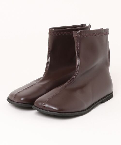 shoes365(シューズスリーシックスファイヴ)の「【shoes365】ソフトレザー スクエアトゥ フラットショートブーツ(ブーツ・レディース・ブラック/チョコ・22.5cm/23.0cm/23.5cm/24.0cm/24.5cm/25.0cm)」の16枚目の写真