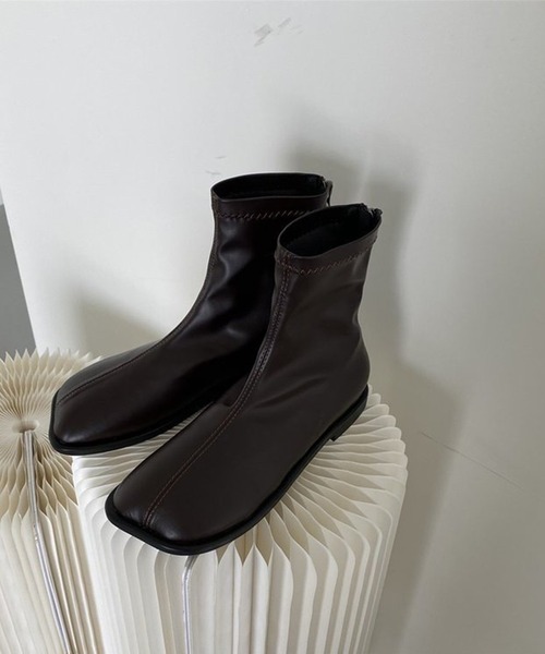 shoes365(シューズスリーシックスファイヴ)の「【shoes365】ソフトレザー スクエアトゥ フラットショートブーツ(ブーツ・レディース・ブラック/チョコ・22.5cm/23.0cm/23.5cm/24.0cm/24.5cm/25.0cm)」の13枚目の写真