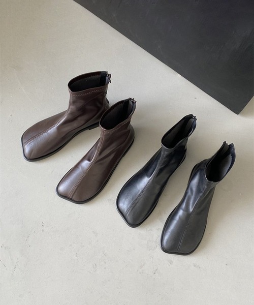 shoes365(シューズスリーシックスファイヴ)の「【shoes365】ソフトレザー スクエアトゥ フラットショートブーツ(ブーツ・レディース・ブラック/チョコ・22.5cm/23.0cm/23.5cm/24.0cm/24.5cm/25.0cm)」の14枚目の写真