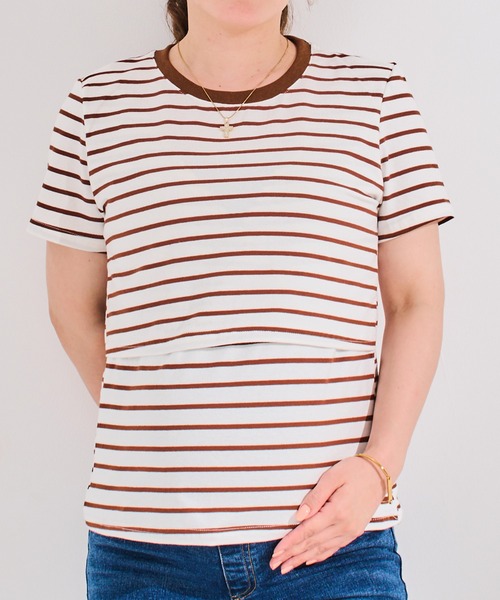 CHOCOA(チョコア)の「授乳口付きボーダーTシャツ(マタニティウェア/グッズ・レディース・ブラウン/グリーン・M/L/XL)」の2枚目の写真
