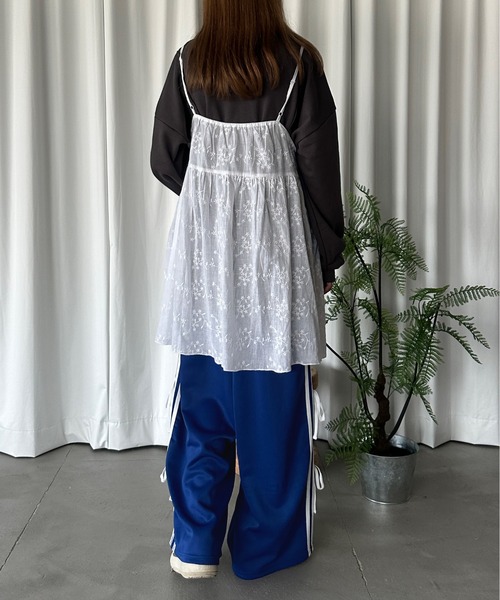 kutir(クティール)の「ラインリボンワイドトラックパンツ(その他パンツ・レディース・ブラック/ボルドー/ブルー・LARGE/MEDIUM)」の20枚目の写真