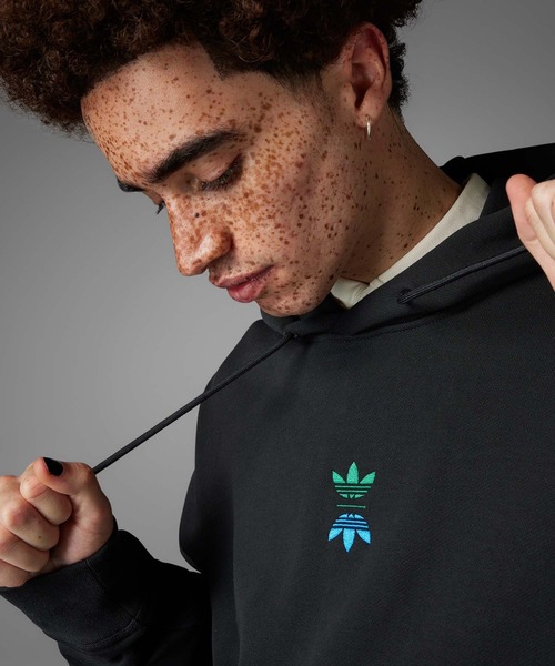 adidas（アディダス）の「ROLLING LINKS 撥水 プルオーバー 長袖