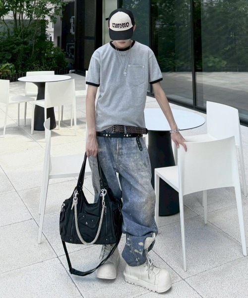 Never mind the XU / Chikashitsu+（ネバーマインド ザ エックスユー / チカシツプラス）の「【nmtc+】2way coating pocket shoulder bag / 【エヌエムティーシープラス】ツーウェイコーティングポケットショルダーバッグ＜着用動画あり＞（ショルダーバッグ・メンズ・ブラック・ONE SIZE）」の17枚目の写真