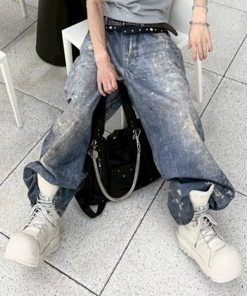 Never mind the XU / Chikashitsu+（ネバーマインド ザ エックスユー / チカシツプラス）の「【nmtc+】2way coating pocket shoulder bag / 【エヌエムティーシープラス】ツーウェイコーティングポケットショルダーバッグ＜着用動画あり＞（ショルダーバッグ・メンズ・ブラック・ONE SIZE）」の16枚目の写真
