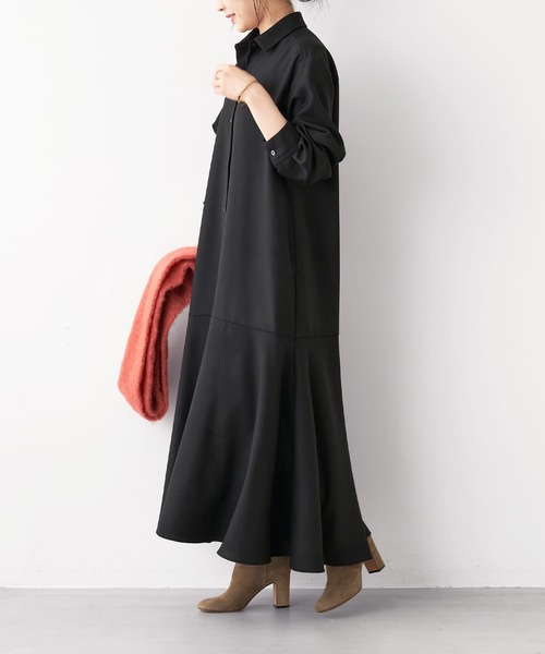 MICA&DEAL(マイカ&ディール)の「ヘムフレアワンピース(ワンピース・レディース・グレー/ライトベージュ/ブラック・FREE)」の6枚目の写真