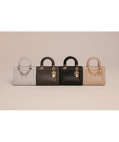 SNIDEL（スナイデル）の「パフハンドルバッグ（ショルダーバッグ・レディース・ダークグレー/ブラック/ライトベージュ/ライトブルー・FREE）」の17枚目の写真