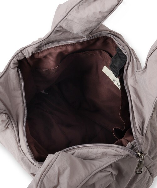 SHOO・LA・RUE（シューラルー）の「◆シャイニー／無地アソートトートバッグ（トートバッグ・レディース・シルバー系その他/ブロンズ/ブラック系3/シルバー/グレー系3・00）」の14枚目の写真