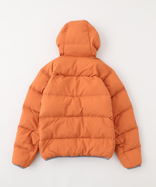 and wander（アンドワンダー）の「GRAMICCI × and wander Down Jacket GUJ4-F3000-M（ダウンジャケット/コート・メンズ・オレンジ/ブラック・MEDIUM/LARGE）」の3枚目の写真