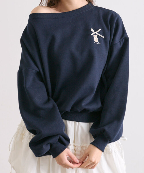 OLIVE des OLIVE(オリーブデオリーブ)の「ネコ刺繍ワンショルスウェット(Tシャツ/カットソー・レディース・オートミール/ピンク/ブラウン/ネイビー・FREE)」の7枚目の写真