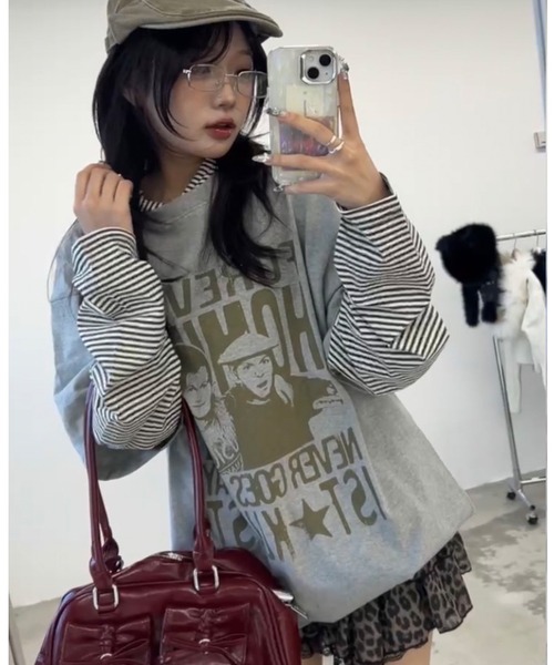 ISTKUNST(イストクンスト)の「A'GEM/9 × .kom 『ISTKUNST/イストクンスト』 FOREVER HOMIES LAYERED LS TEE/FOREVER HOMIESレイヤード長袖カットソー(Tシャツ/カットソー・レディース・グレー/ネイビー・M/L)」の2枚目の写真