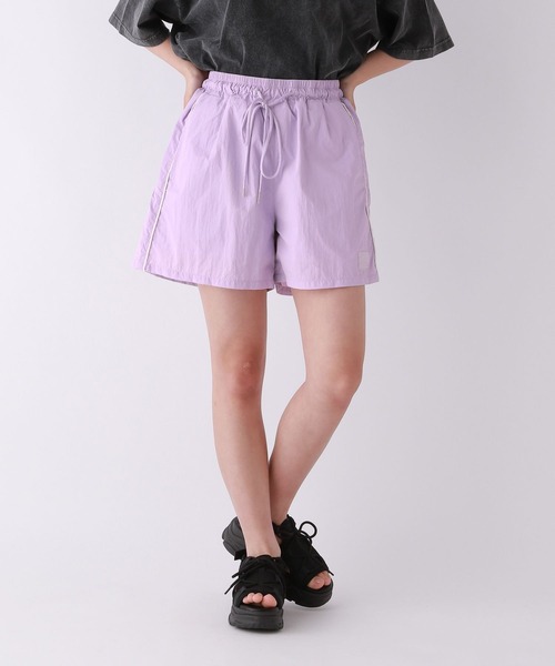 repipi armario(レピピ アルマリオ)の「【撥水加工】パイピング撥水ショートパンツ(その他パンツ・キッズ・ブラック/サックスブルー/ホワイト/ライム/ピンク/レッド/ライトグリーン/パープル・SMALL/MEDIUM/LARGE)」の1枚目の写真