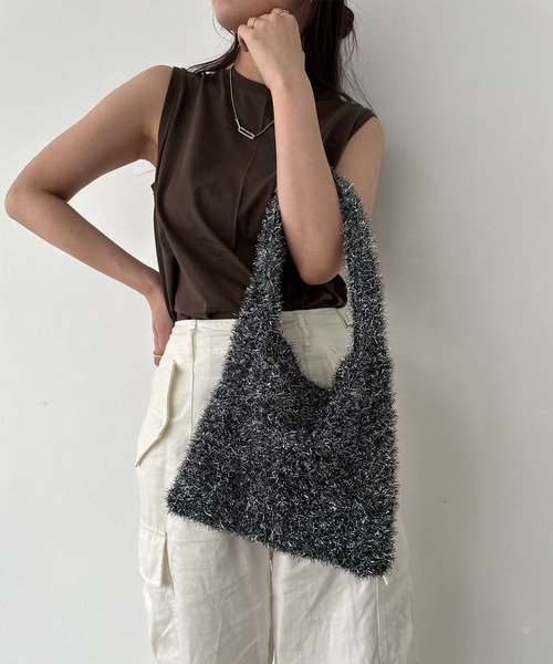 EFOLE（エフォル）の「【ZOZO限定】Glitter knit mini bag / ラメニット ミニバッグ（ショルダーバッグ・レディース・ブラック/シルバー/ピンク・FREE）」の15枚目の写真