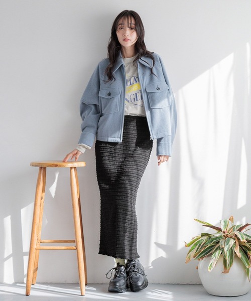 LOWRYS FARM（ローリーズファーム）の「ミニシャーリングタイトスカート　293649（スカート・レディース・ブルー/ブラック/アイボリー/ブラウン・FREE）」の16枚目の写真