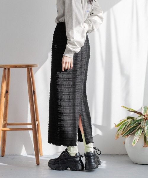 LOWRYS FARM（ローリーズファーム）の「ミニシャーリングタイトスカート　293649（スカート・レディース・ブルー/ブラック/アイボリー/ブラウン・FREE）」の22枚目の写真