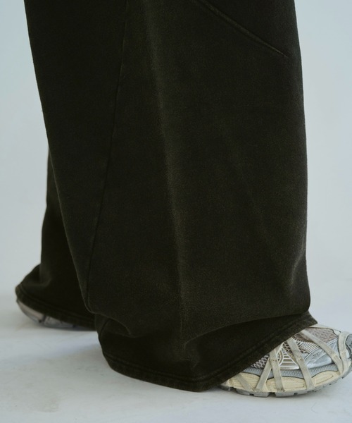 CAMPHOR WOOD（カンファーウッド）の「sunfade super wide baggy sweat pants / サンフェード加工スーパーワイドバギースウェットパンツ（スウェットパンツ・メンズ・ターコイズブルー/ブラック・SMALL/MEDIUM/LARGE）」の8枚目の写真