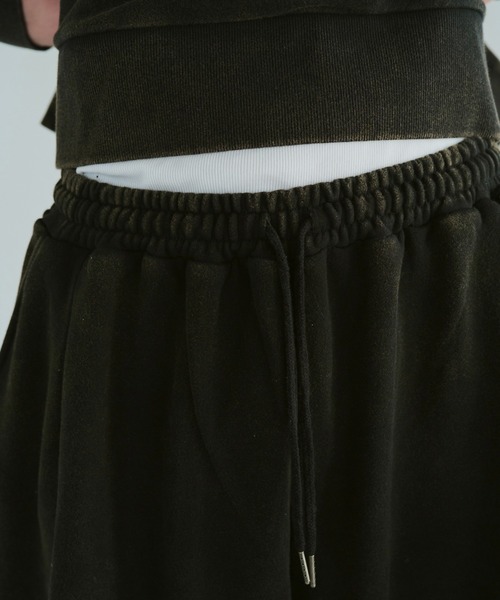 CAMPHOR WOOD（カンファーウッド）の「sunfade super wide baggy sweat pants / サンフェード加工スーパーワイドバギースウェットパンツ（スウェットパンツ・メンズ・ターコイズブルー/ブラック・SMALL/MEDIUM/LARGE）」の5枚目の写真