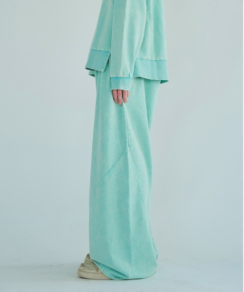 CAMPHOR WOOD（カンファーウッド）の「sunfade super wide baggy sweat pants / サンフェード加工スーパーワイドバギースウェットパンツ（スウェットパンツ・メンズ・ターコイズブルー/ブラック・SMALL/MEDIUM/LARGE）」の13枚目の写真