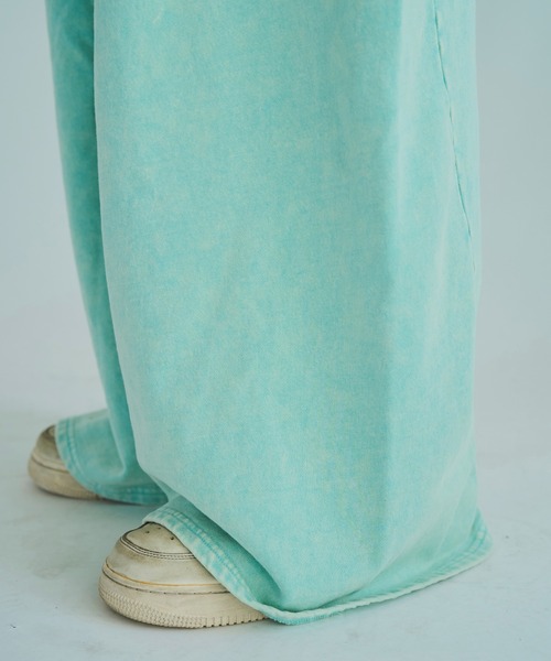 CAMPHOR WOOD（カンファーウッド）の「sunfade super wide baggy sweat pants / サンフェード加工スーパーワイドバギースウェットパンツ（スウェットパンツ・メンズ・ターコイズブルー/ブラック・SMALL/MEDIUM/LARGE）」の16枚目の写真