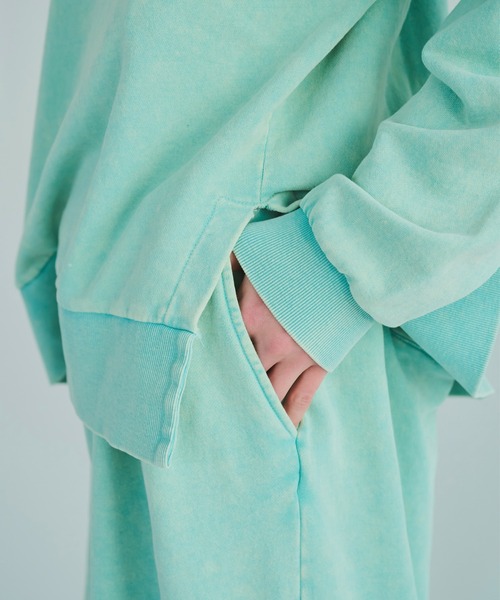 CAMPHOR WOOD（カンファーウッド）の「sunfade super wide baggy sweat pants / サンフェード加工スーパーワイドバギースウェットパンツ（スウェットパンツ・メンズ・ターコイズブルー/ブラック・SMALL/MEDIUM/LARGE）」の19枚目の写真