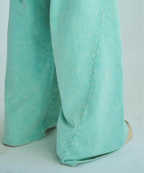CAMPHOR WOOD（カンファーウッド）の「sunfade super wide baggy sweat pants / サンフェード加工スーパーワイドバギースウェットパンツ（スウェットパンツ・メンズ・ターコイズブルー/ブラック・SMALL/MEDIUM/LARGE）」の22枚目の写真