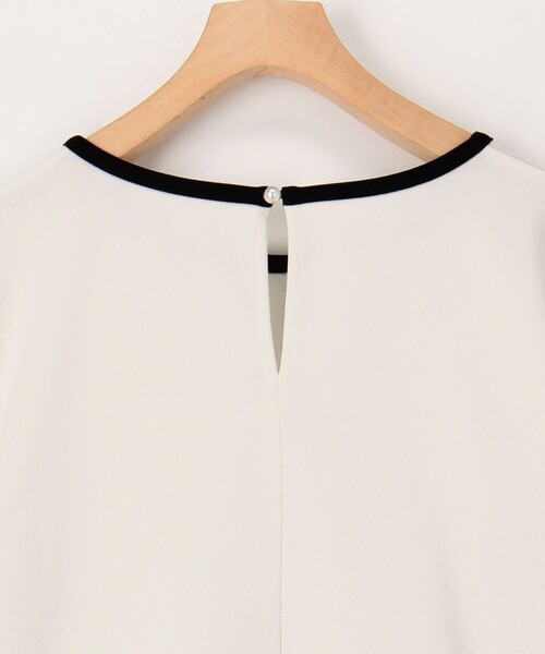 MICO COULIER（ミコクリエ）の「《オケージョン対応》カットジョーゼット配色ブラウス（シャツ/ブラウス・レディース・オフホワイト/ダークネイビー・38）」の12枚目の写真