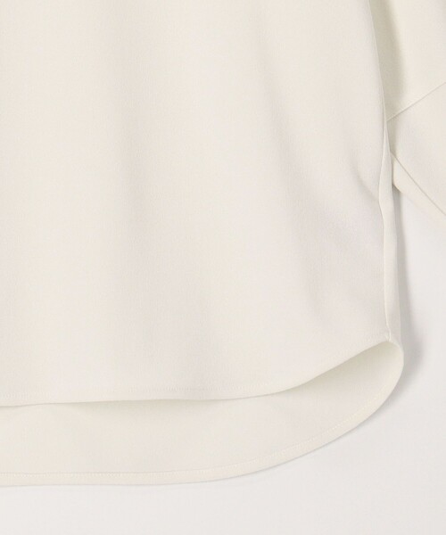 MICO COULIER（ミコクリエ）の「《オケージョン対応》カットジョーゼット配色ブラウス（シャツ/ブラウス・レディース・オフホワイト/ダークネイビー・38）」の15枚目の写真