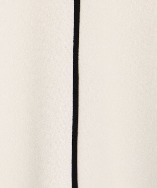 MICO COULIER（ミコクリエ）の「《オケージョン対応》カットジョーゼット配色ブラウス（シャツ/ブラウス・レディース・オフホワイト/ダークネイビー・38）」の16枚目の写真