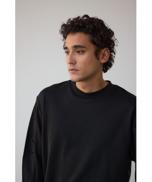 AZUL by moussy（アズールバイマウジー）の「サムホールスウェットトップス（スウェット・メンズ・ホワイト/ブラック/ライトイエロー/杢グレー・MEDIUM/LARGE）」の16枚目の写真