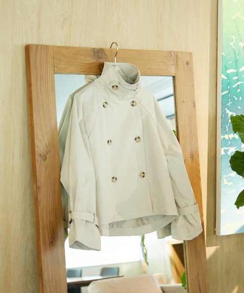 MERLOT（メルロー）の「2WAYキャンディスリーブショートトレンチコート（トレンチコート・レディース・ベージュ・FREE）」の9枚目の写真