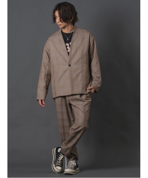REGIEVO(レジエボ)の「ノーカラーチェックジャケット(ノーカラージャケット・メンズ・ベージュ/グレー・MEDIUM/LARGE/X-LARGE)」の4枚目の写真