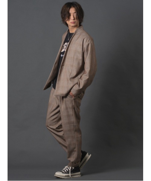 REGIEVO(レジエボ)の「ノーカラーチェックジャケット(ノーカラージャケット・メンズ・ベージュ/グレー・MEDIUM/LARGE/X-LARGE)」の5枚目の写真
