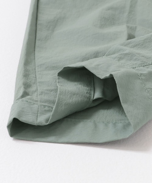 URBAN RESEARCH DOORS（アーバンリサーチドアーズ）の「『WEB/一部店舗限定サイズ』撥水タックワイドパンツ(KIDS)（その他パンツ・キッズ・スミクロ/カーキ・105/150/120/135）」の12枚目の写真