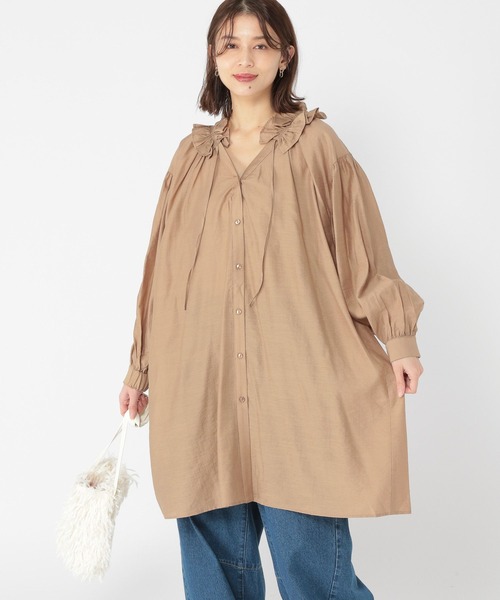 studio CLIP（スタディオクリップ）の「フリルカラーチュニック丈ワンピース（ワンピース・レディース・ネイビー/モカ・FREE）」の6枚目の写真